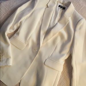 EUC DKNY Cream Blazer